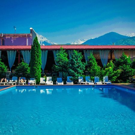 Stary Melnik Hotel アルマトイ エクステリア 写真