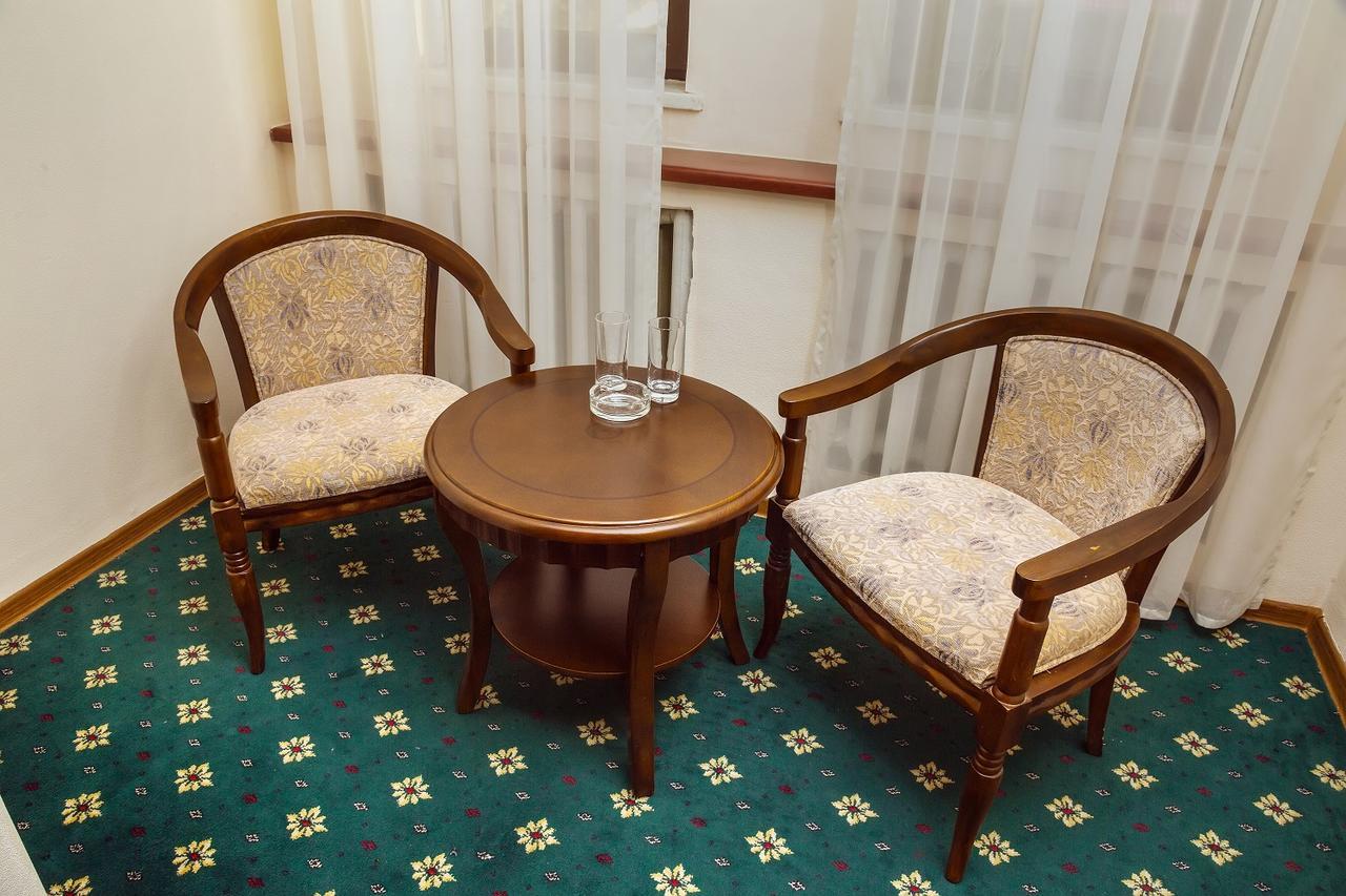 Stary Melnik Hotel アルマトイ エクステリア 写真