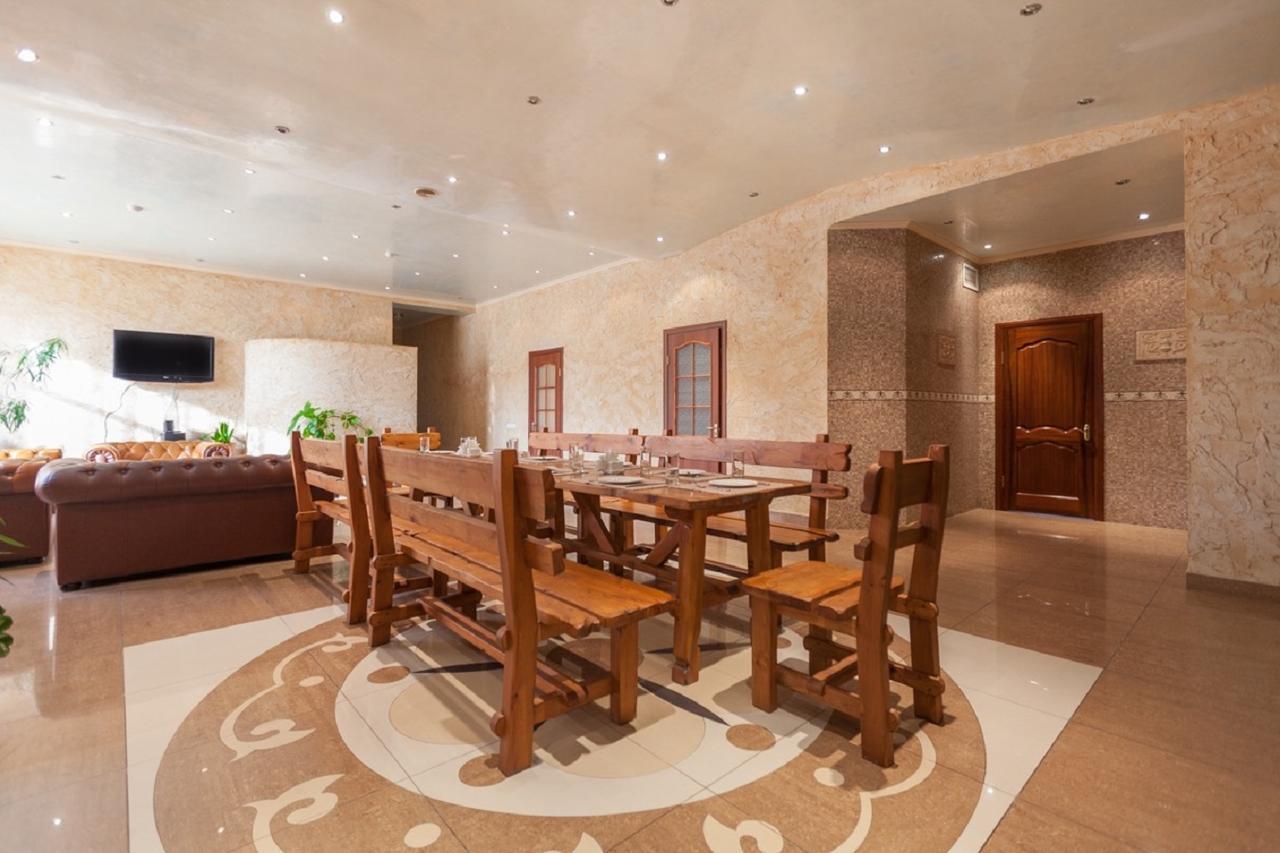 Stary Melnik Hotel アルマトイ エクステリア 写真