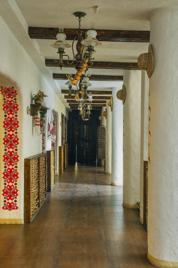 Stary Melnik Hotel アルマトイ エクステリア 写真
