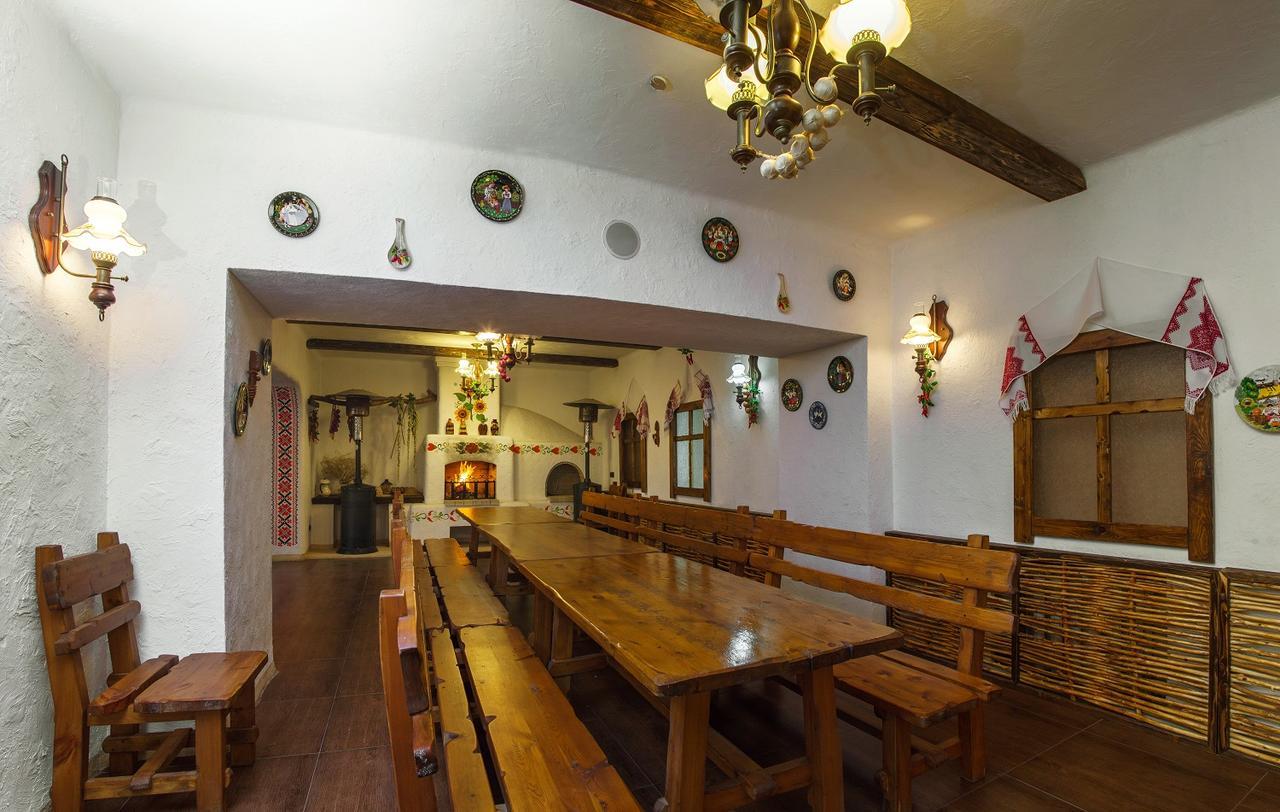 Stary Melnik Hotel アルマトイ エクステリア 写真