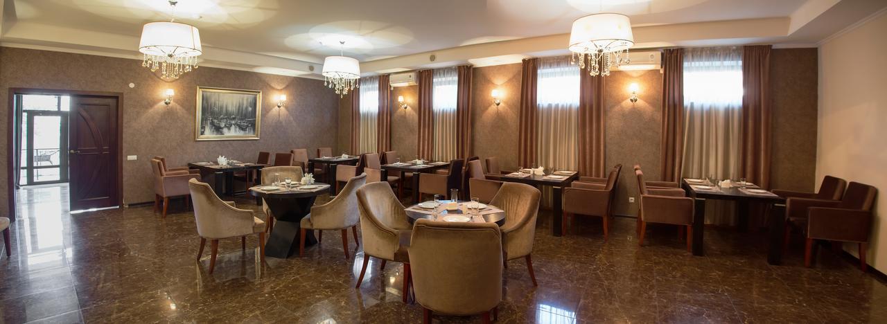 Stary Melnik Hotel アルマトイ エクステリア 写真