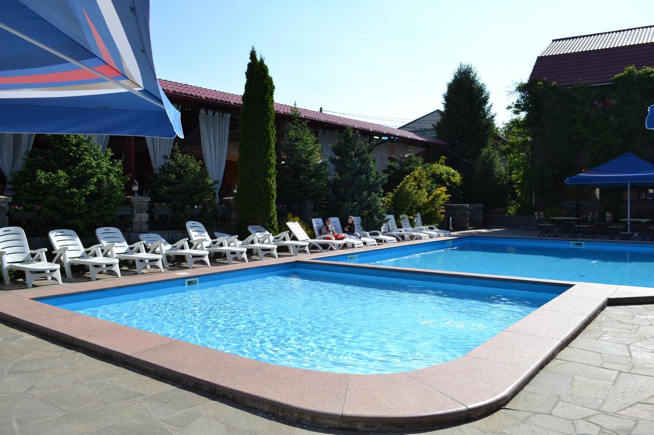 Stary Melnik Hotel アルマトイ エクステリア 写真